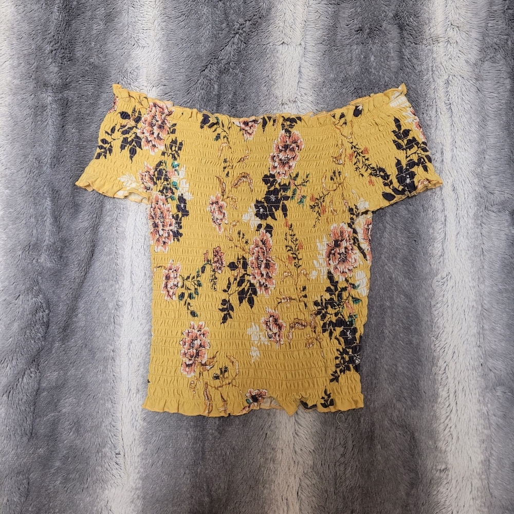 Rue 21 off the shoulder top size s